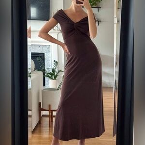 NWT The Occasion by Old Navy Off-Shoulder Maxi Brown Dress. Size Small